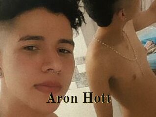 Aron_Hott