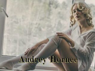 Audrey_Hornee
