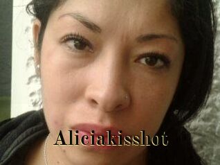 Aliciakisshot