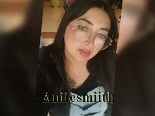Aniiesmiith
