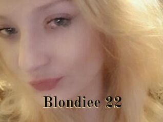 Blondiee_22