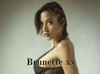 Brunette_xx