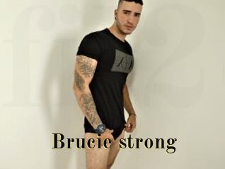 Brucie_strong