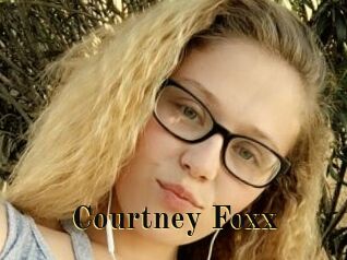 Courtney_Foxx