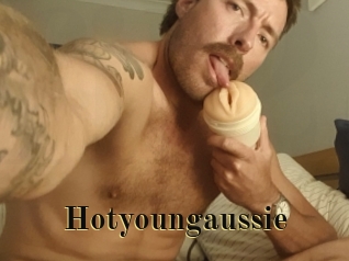 Hotyoungaussie