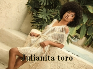 julianita_toro Films 2 Q