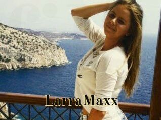 LarraMaxx