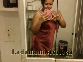 Ladamamisteriosa