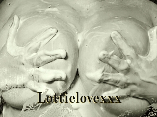 Lottielovexxx