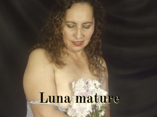 Luna_mature