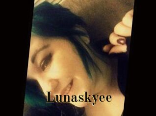 Lunaskyee