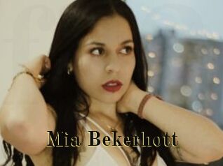 Mia_Bekerhott