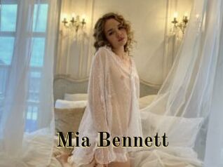 Mia_Bennett