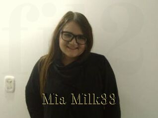 Mia_Milk33