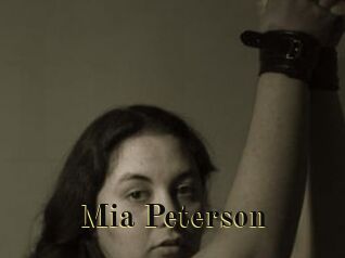 Mia_Peterson