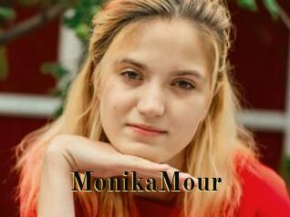 MonikaMour