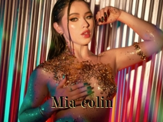 Mia_colin