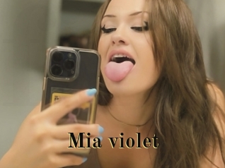 Mia_violet