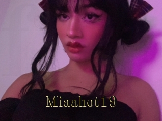 Miaahot19