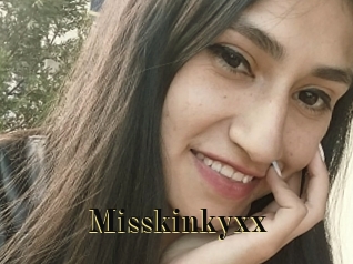 Misskinkyxx