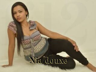 Nia_douxe Films 2 Q