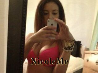 NicoleMe