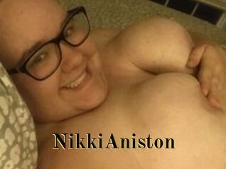 Nikki_Aniston