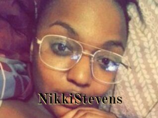 Nikki_Stevens