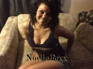 Noelle_Foxx