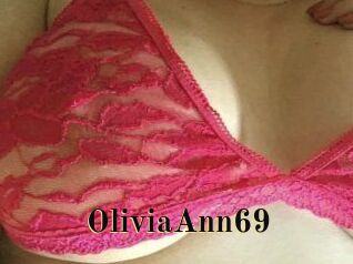 Olivia_Ann_69