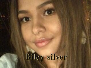 Riley_silver