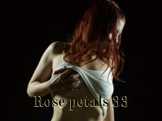 Rose_petals_33