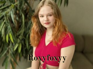 Roxyfoxyy