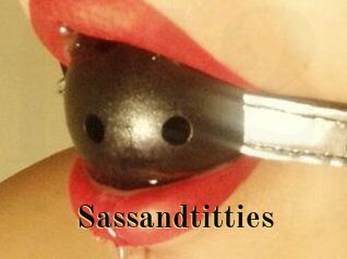 Sassandtitties
