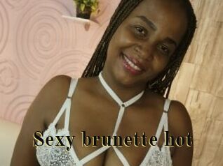 Sexy_brunette_hot
