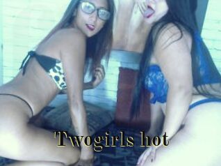 Twogirls_hot