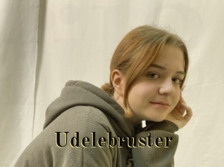 Udelebruster